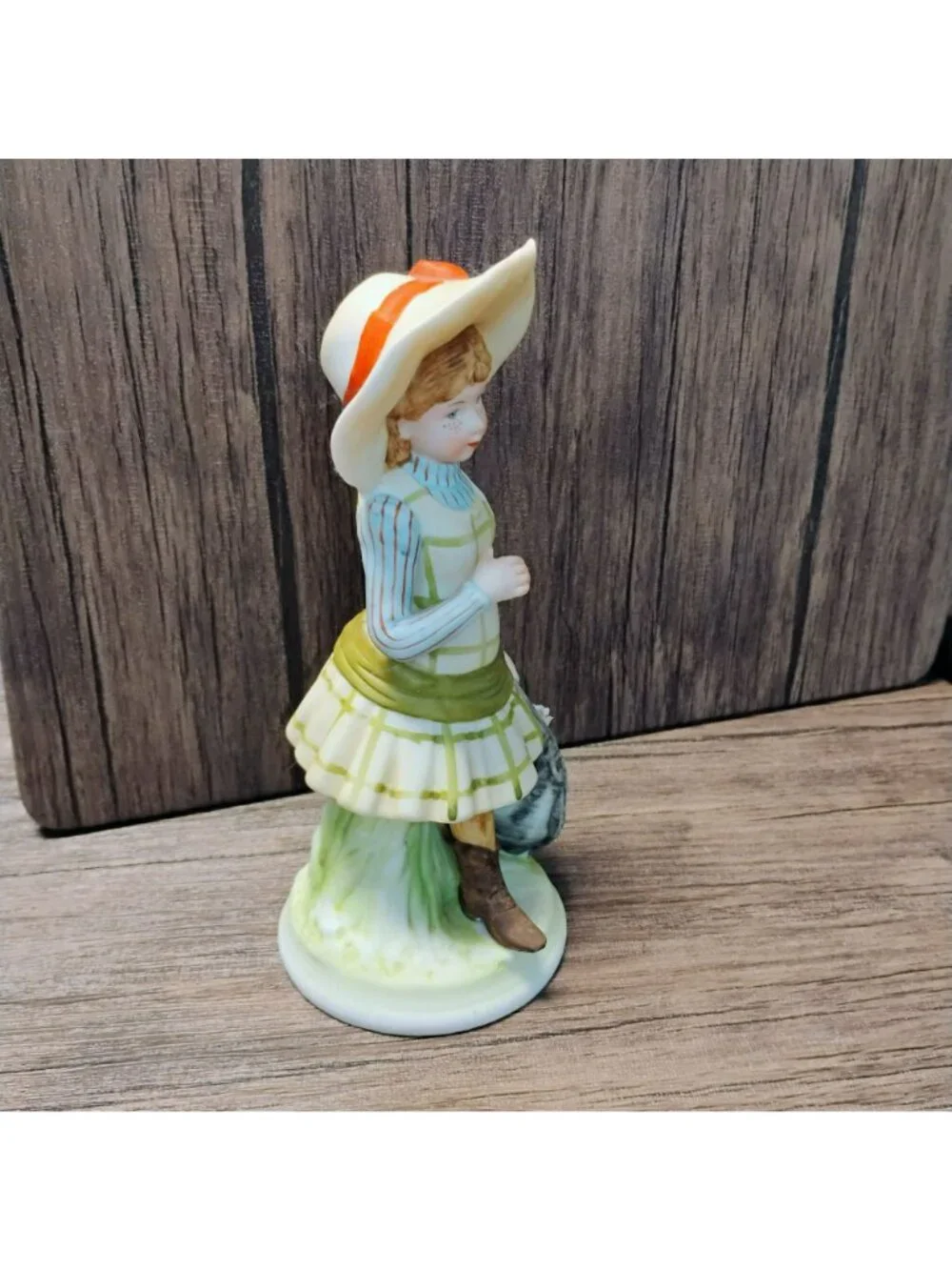 Vintage 1970s Holly Hobbie Figurine, 1973 School Girl with Straw Hat, Porcelain